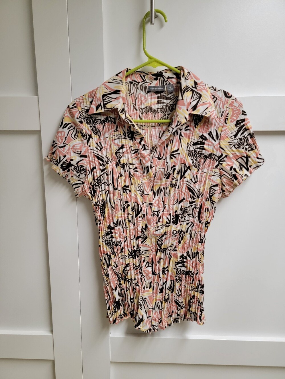 Apt 9  Abstract Floral Print Button Down Blouse in Pink, Black & Yellow